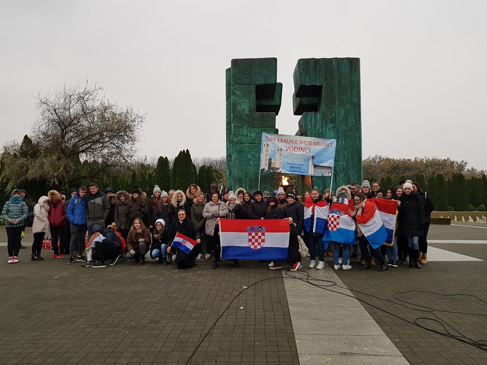 SPOMEN HODOČAŠĆE VJERNIKA IZ VOĐINACA U VUKOVAR